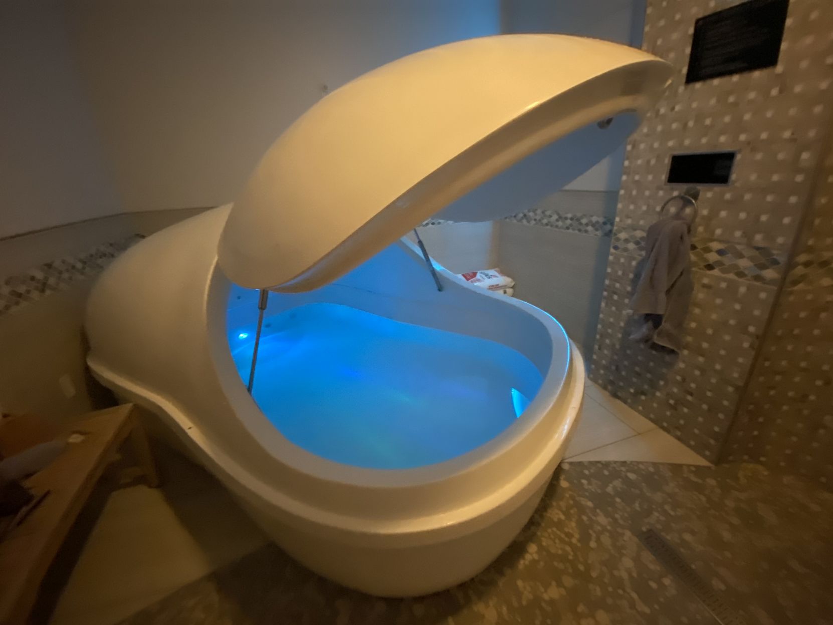 First-time floater: Relinquishing my worries with a sensory deprivation ...
