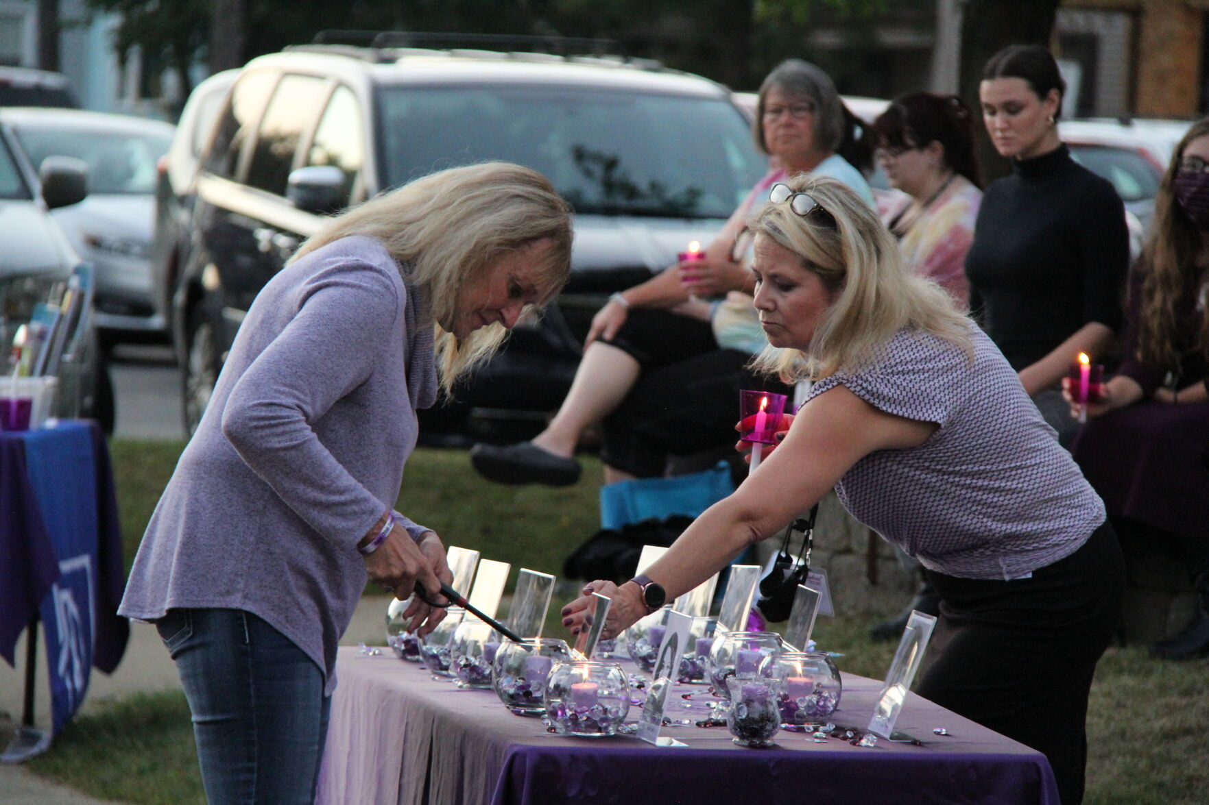 Safe Haven remembers domestic violence victims during candlelight vigil