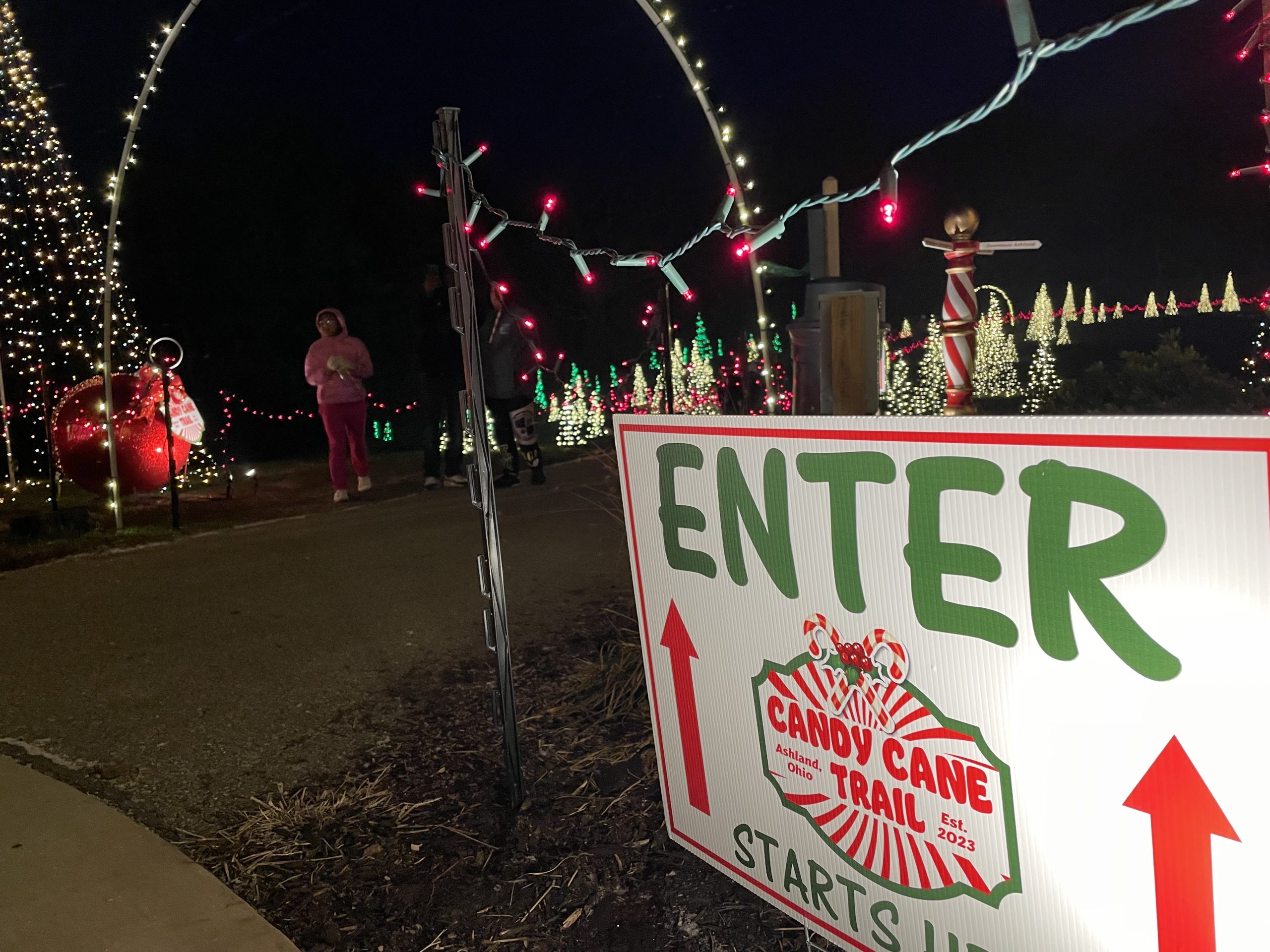 Candy Cane Trail returns to Ashland with grandiose kickoff Nov. 29