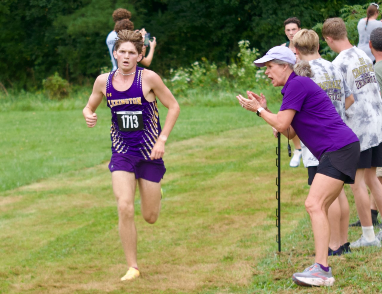 Lexington boys, girls cross country teams shine at Ashland Invitational on Saturday